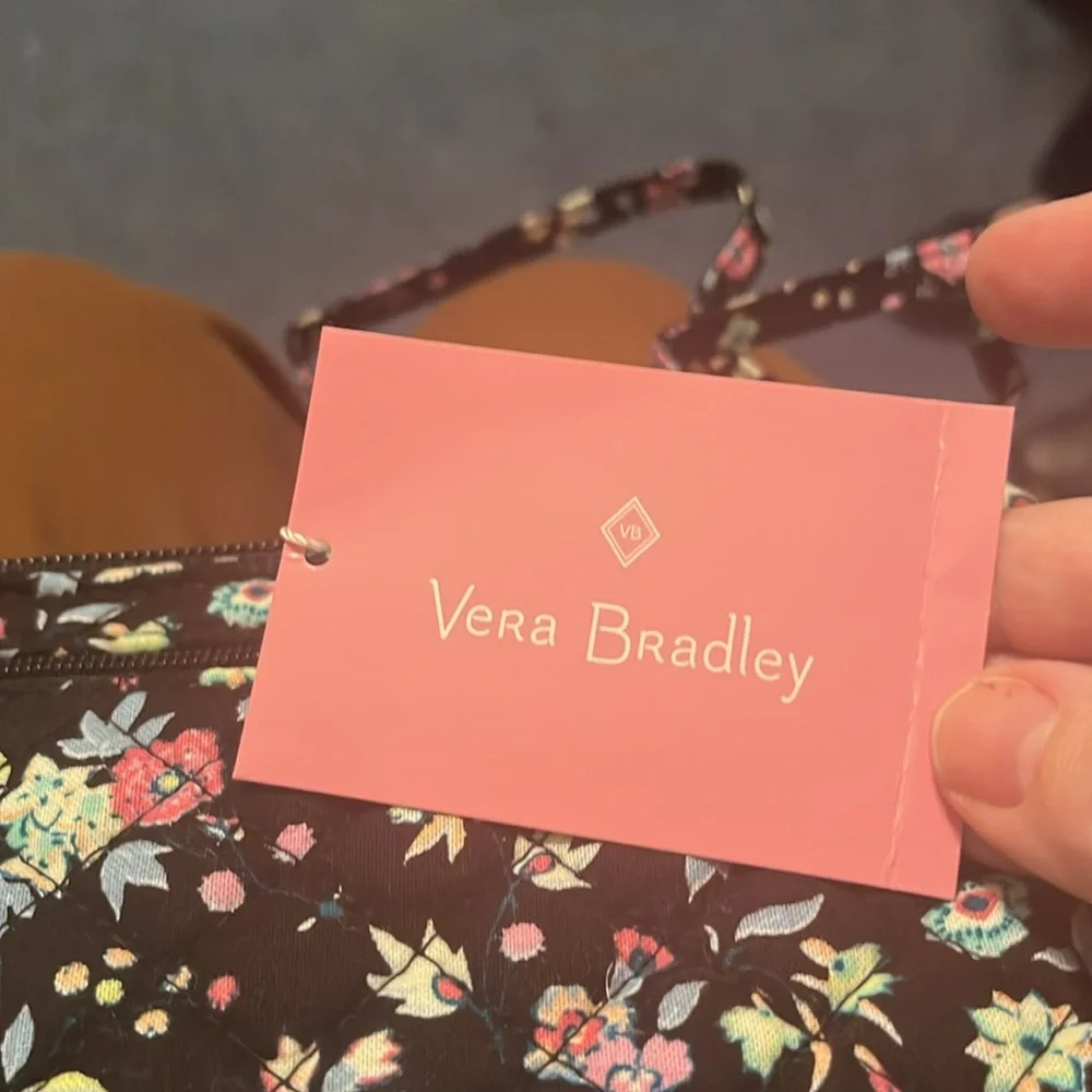 Vera Bradley, all in one Crossbody purse - Picture 6 of 6